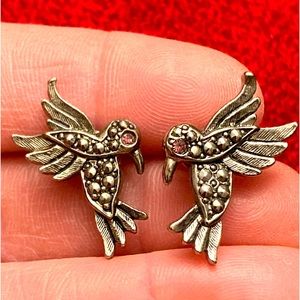 Vintage AVON Bird earrings,Silvertone &Stamped AVON